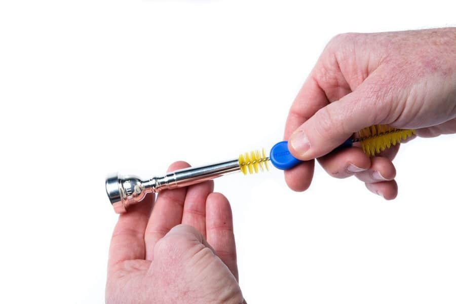 imgi_81_1_MN765 Action 3