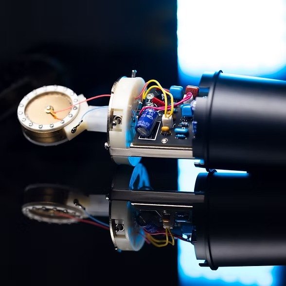 Lauten Audio LA-220 V2 Condenser Microphone (5)