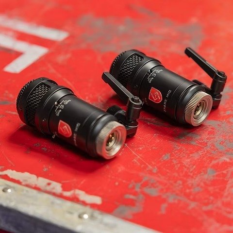 Lauten Audio LS-408 Microphone (2)