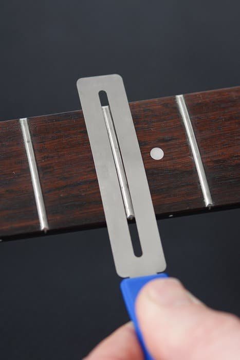 110116_MusicNomad-00143.jpg Music Nomad MN225 GRIP Guards Premium Fretboard Guards