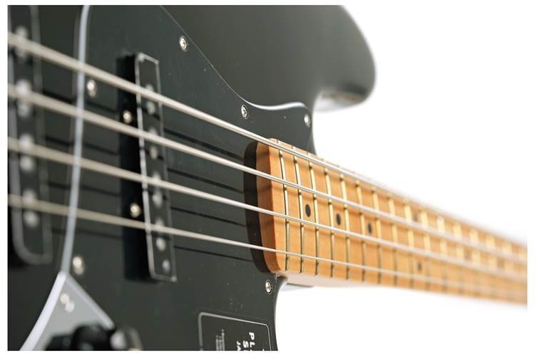 140482506-4.jpg Fender Player II Jazz Bass Black Maple Fingerboard 140482506