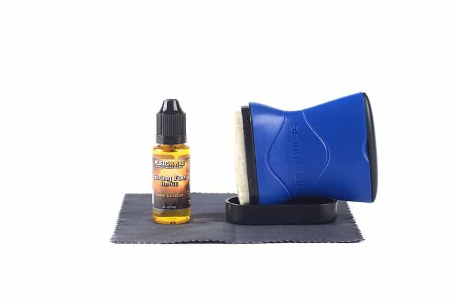 1_110217_MusicNomad0326.jpg Music Nomad MN145 Premium String Care Kit 3 Piece
