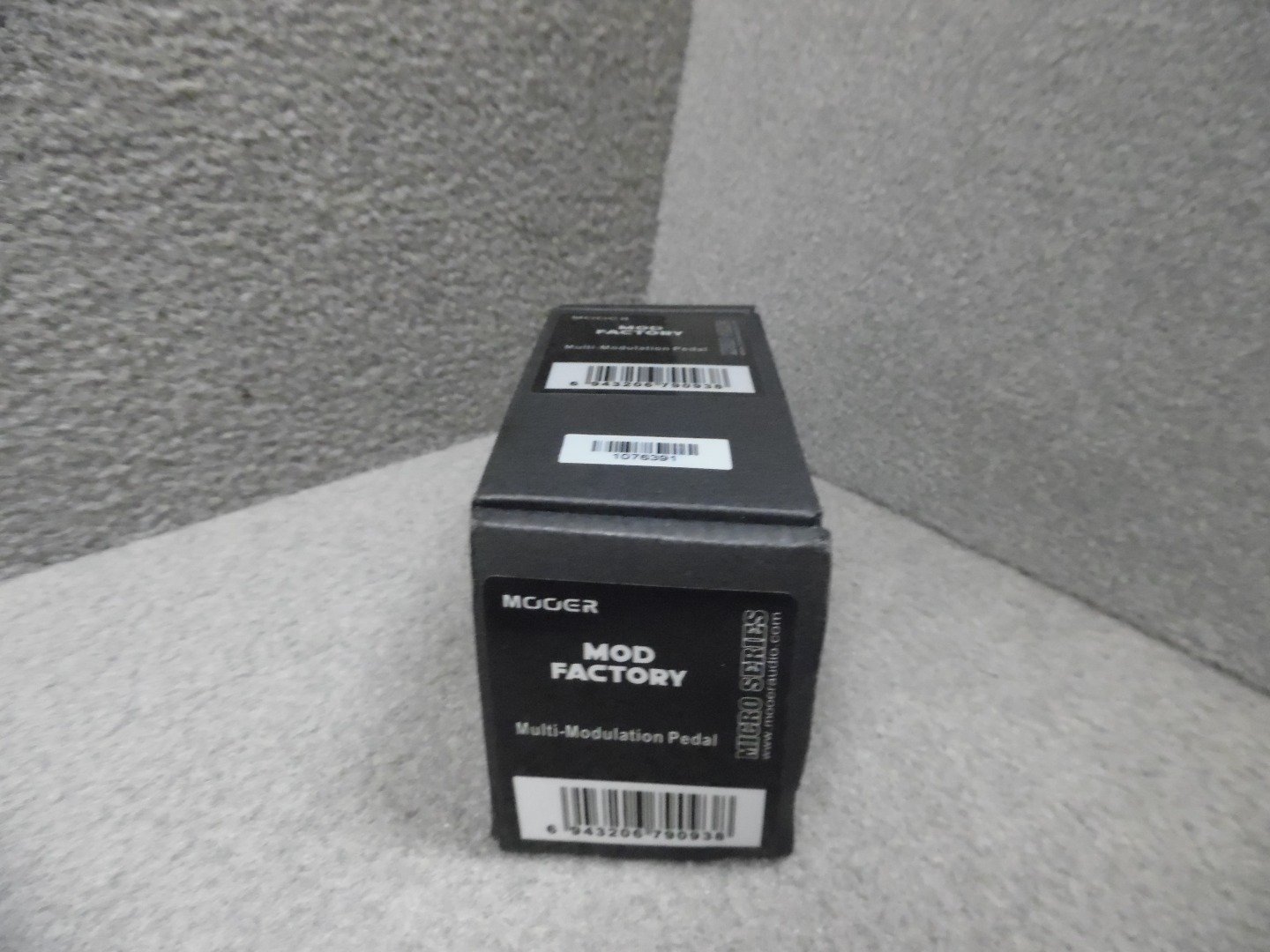 67ed0272a58bbba067b58181a0b35eb82f6aedaa5fe6a7b4945dc.jpg Mooer MMF1 Mod Factory Electric Guitar Single Effect