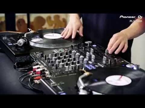 67ee31baeeea09792b327b4a42205f30d14327f843d609647f934.jpg Pioneer Pro DJ PLX-1000 Direct Drive DJ Turntable