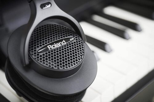 67ee370a66c0978e47c658c31c649f87eb0da3c68e46e3b83ede3.jpg Roland RH-A7 Monitor Headphones (Black)