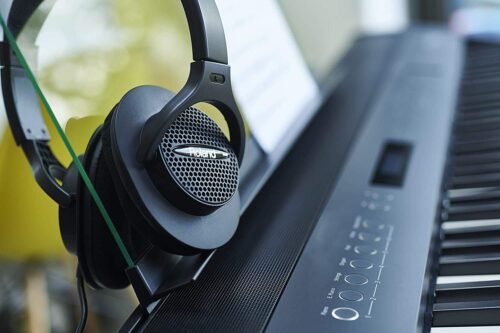 67ee370daa19166ab67d03af8b7fc294392f46c27830d2d104e21.jpg Roland RH-A7 Monitor Headphones (Black)