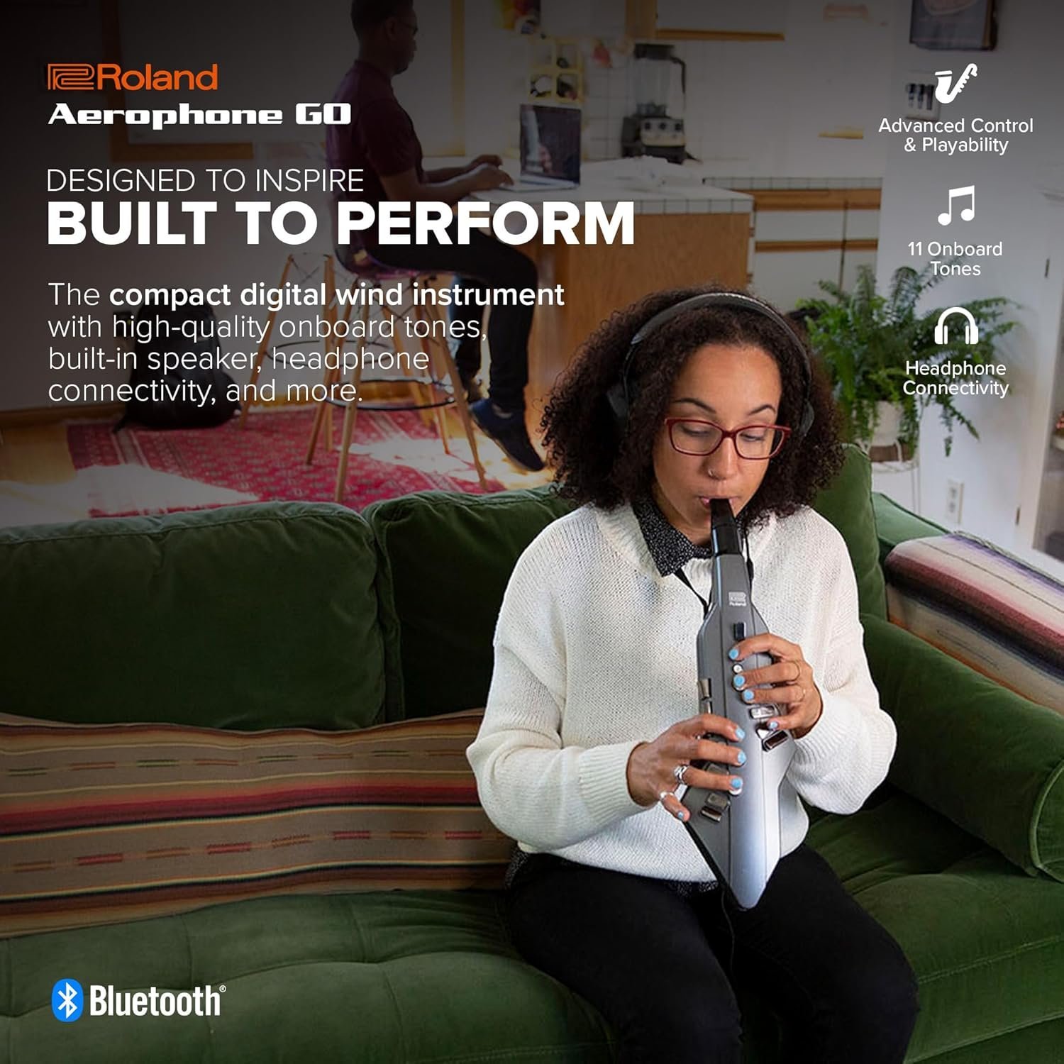 67ee3ad0928c888f16280a7c832b2f1df4b47008ce6305f609b08.jpg Roland Aerophone GO AE-05 Digital Wind Instrument