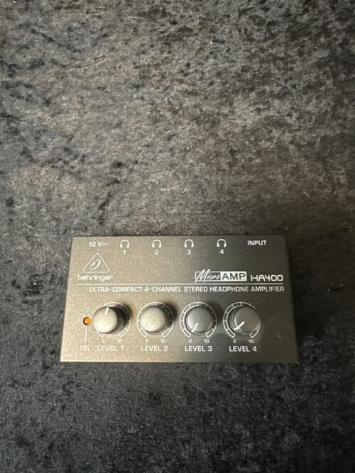 67ee5d60b43fd1b6e5af5badc5c8da3109f4fb52386abe2f790a0.jpg Behringer HA400 Ultra-Compact 4-Channel Headphone Amplifier
