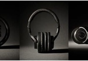 Audio-Technica ATH-M40x Professional Studio Monitor Headphone, Black (AUD ATHM40X)