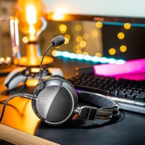 67ee8384500be3ca0dff568b154286cca73ea4a7323e9980af5aa.jpg Audio-Technica ATH-GL3BK Closed-Back Gaming Headset, Black