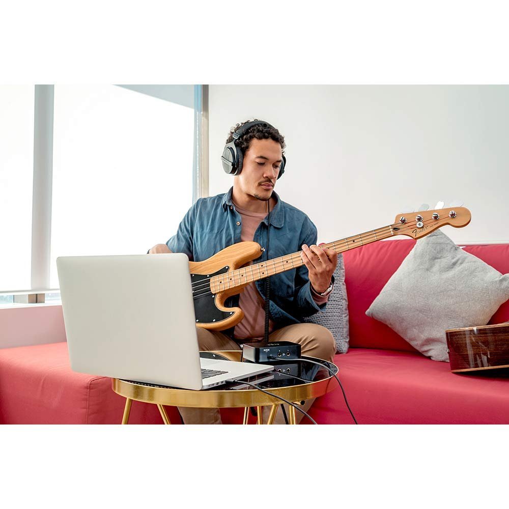Rode NT1AI1Bundle Condenser Microphone and One-Channel USB Audio Interface Pack