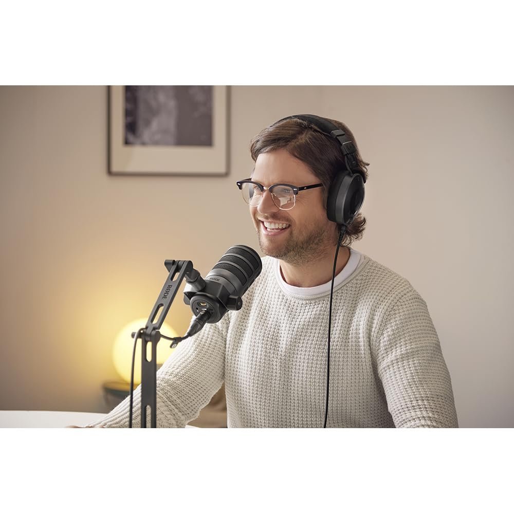 67f26fe050927c27c6c29e5027955b11c9de4b2d7763dedf4766f.jpg Rode Podmic USB Versatile Dynamic Broadcast Microphone with XLR and USB Connectivity for Podcasting, Streaming, Gaming, Music-Making and Content Creation