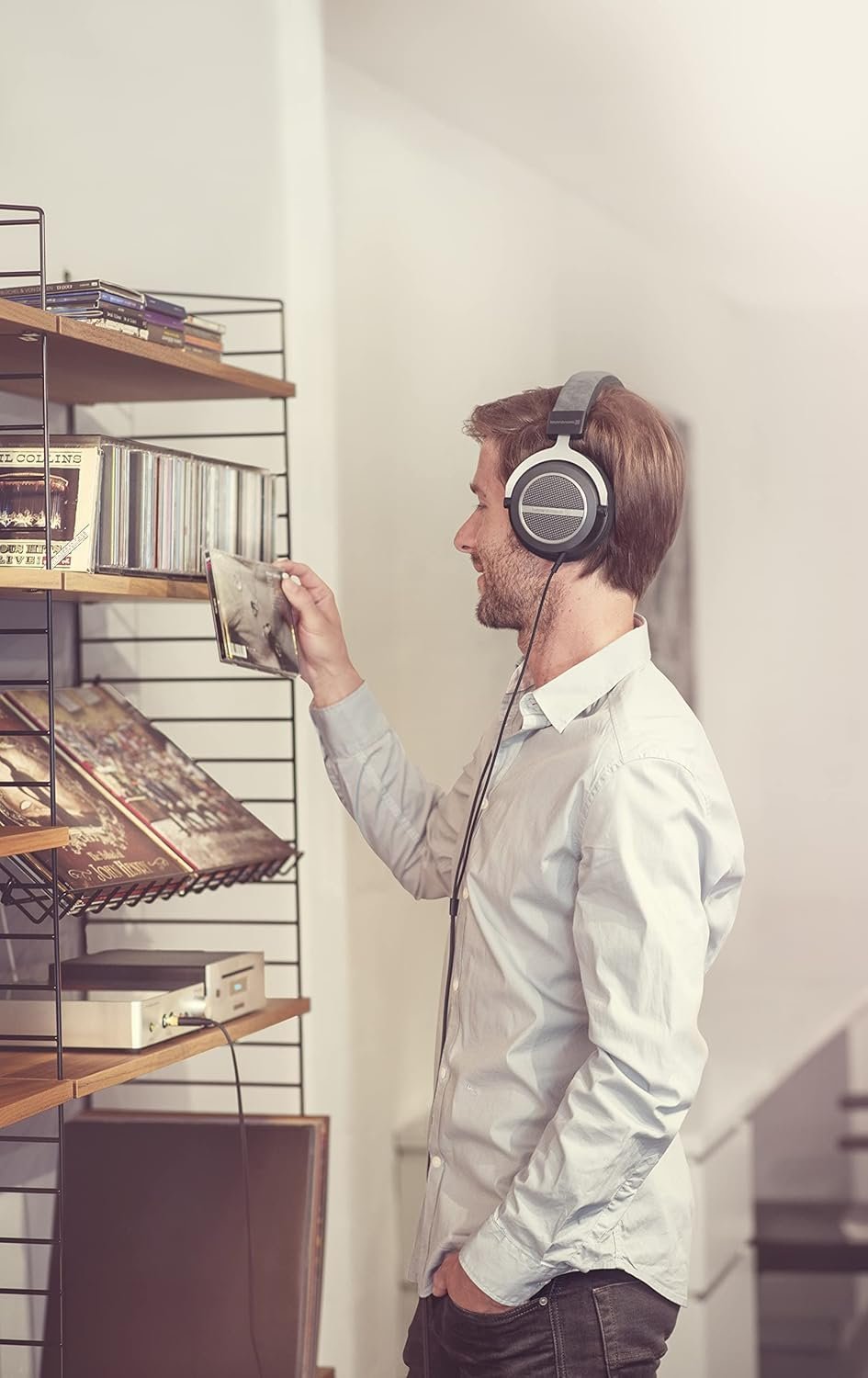 680c8e4a44f3814f93edc67db10ccc5a737add381c6cf48e8f1b5.jpg beyerdynamic Amiron Home wired Over Ear Wired Headphones with Mic (Black/Silver)