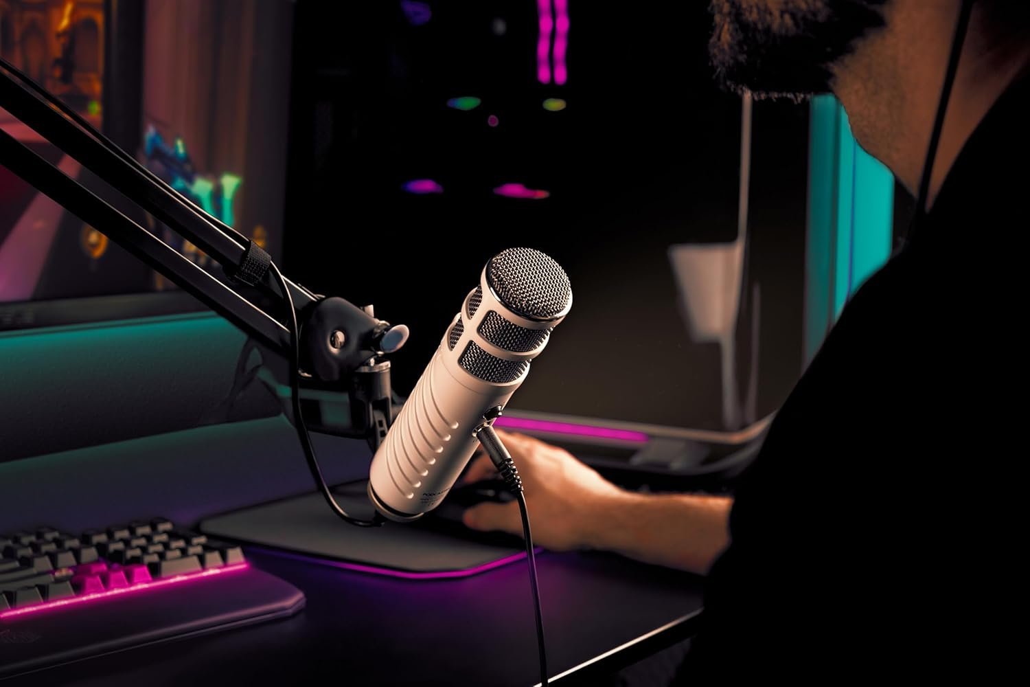 680f58ca686482517245c456446477dd2c9b2c7cd635a56c11817.jpg Rode Podcaster USB Dynamic Microphone (Grey)
