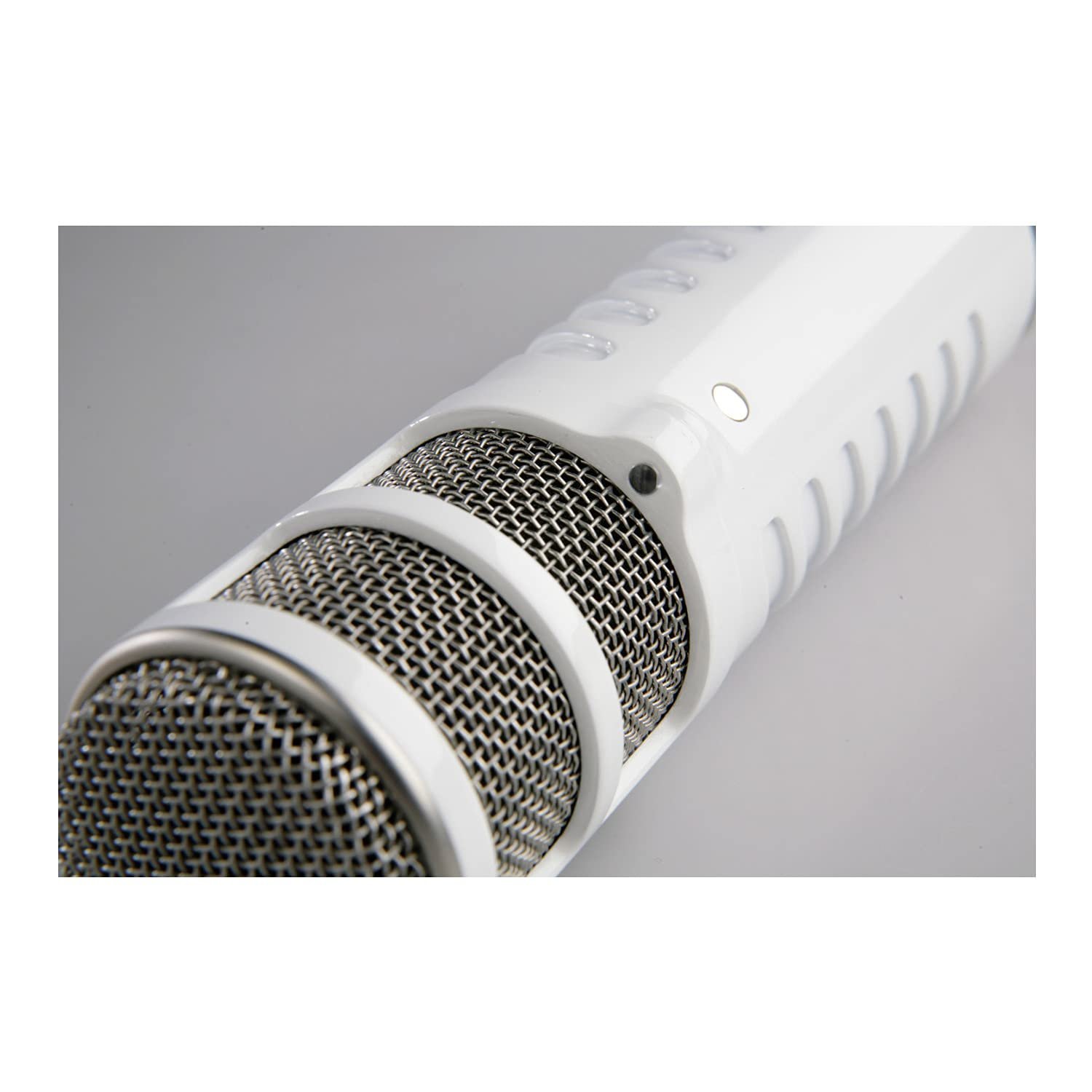680f58d1ddb7b7f20beed08e09c4e5f8fe4b3bcb24a0d05870d55.jpg Rode Podcaster USB Dynamic Microphone (Grey)