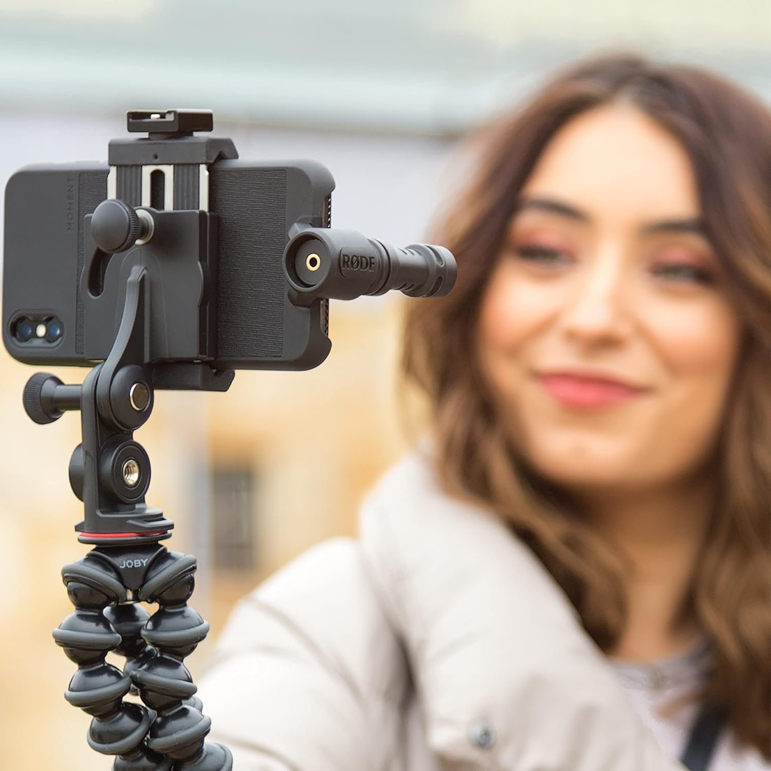 680f5b6a833ff739a6213352584f3118df9384c436432da25adea.jpg Rode Videomic Me-L Directional Microphone For Ipad, Iphone With Lighting Connector - Auxiliary