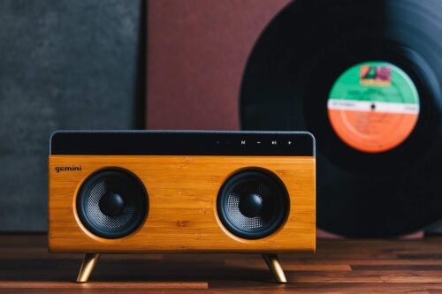 683477f1eb859f3438ba6eed006340a7f22a71acde5064b10f8c0.jpg Gemini BRS-230 Modern Bamboo Bluetooth Speaker - 30 Watt - Mic (Bamboo)