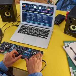 6835a4cd40085930e07b12b9056d7154df59ed936e9428d2404a5.jpg Hercules DJ Monitor 32