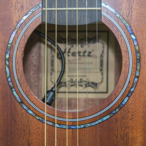 6836be81662b5912bcc6f8295a0d695212072868e0b0babc1467e.jpg Hertz HZA7000 MGO Semi Acoustic Guitar