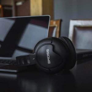 Koss UR20  Wired Over-Ear Over Ear Wired Headphones Without Mic (Black)