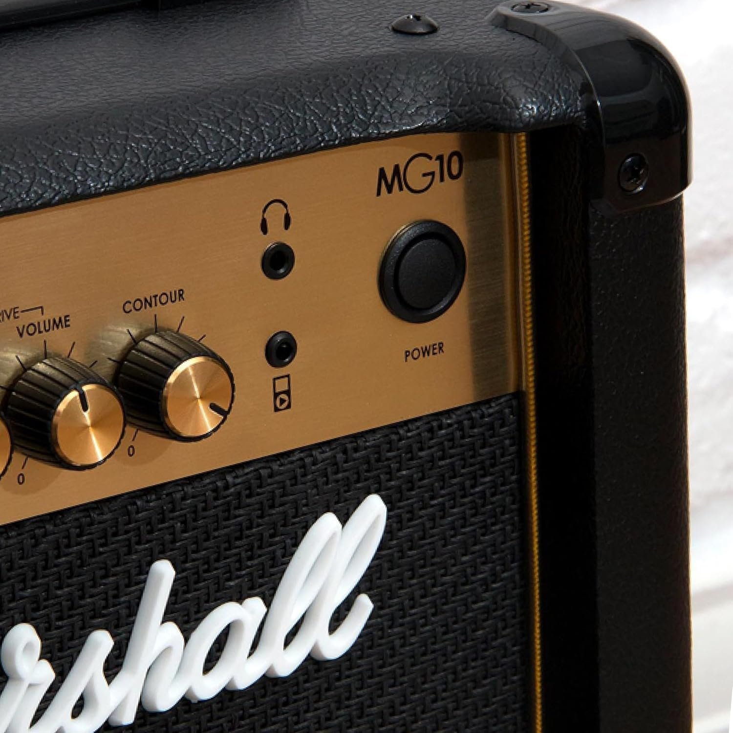 6836f6b46ac47705cac9293421736df5c746281af88c695d30074.jpg Marshall Amps M-MG10G-U 10W 1x6.5 combo in Gold