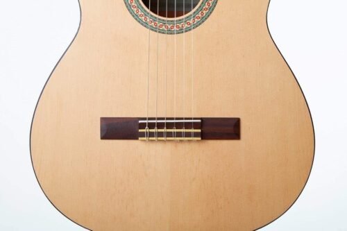 6860e8ffc103b316149ae4ee9b658918bc66d0d7594864977c7b7.jpg Yamaha C40M Full Sized Classical Guitar (Natural)