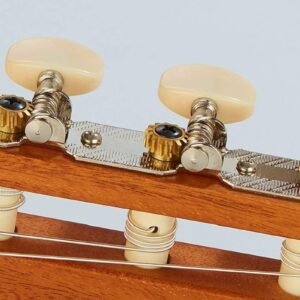 6860e901c696f8a47f47b30a782de2ffc2db20994d4b4a9638871.jpg Yamaha C40M Full Sized Classical Guitar (Natural)