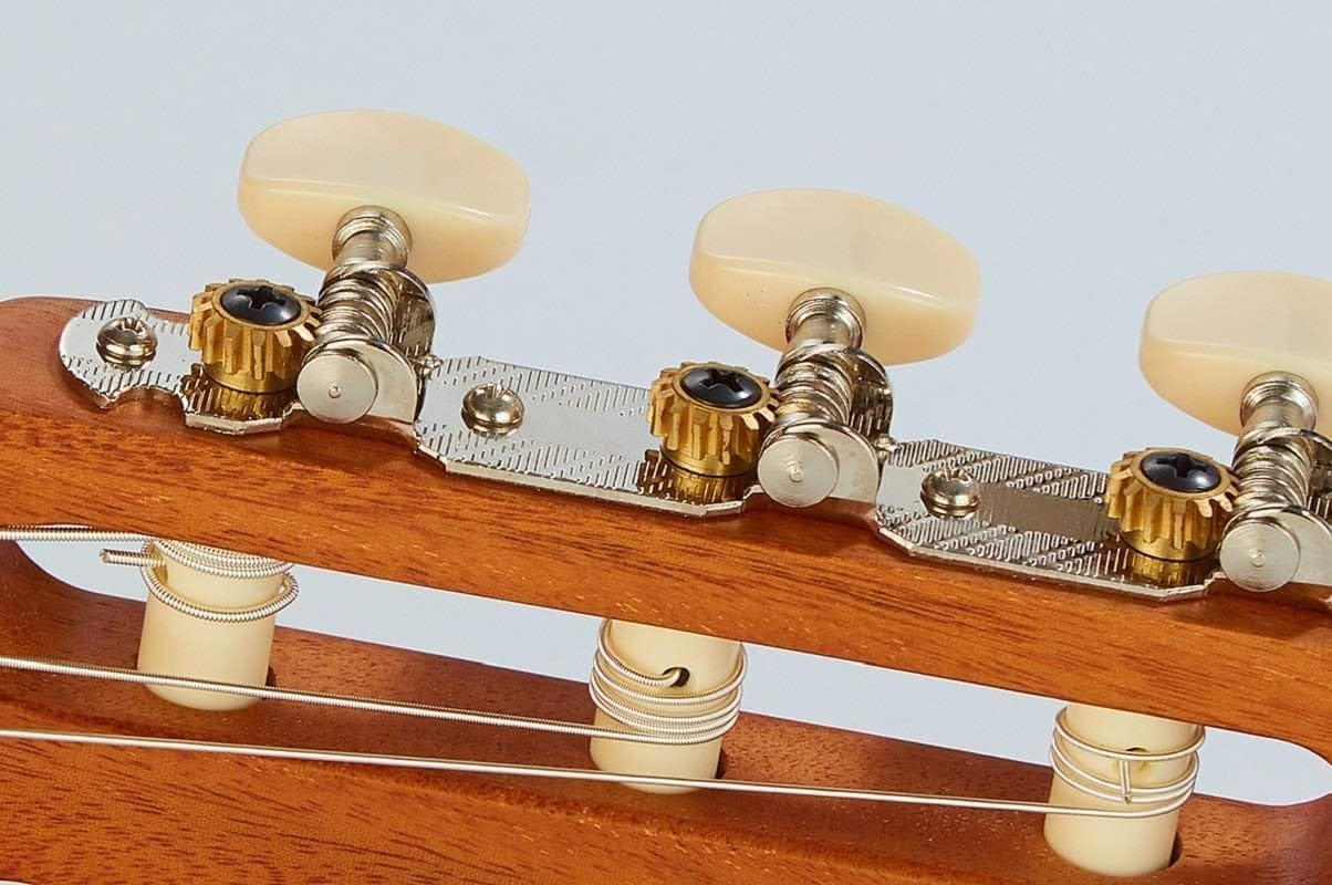 6860e901c696f8a47f47b30a782de2ffc2db20994d4b4a9638871.jpg Yamaha C40M Full Sized Classical Guitar (Natural)