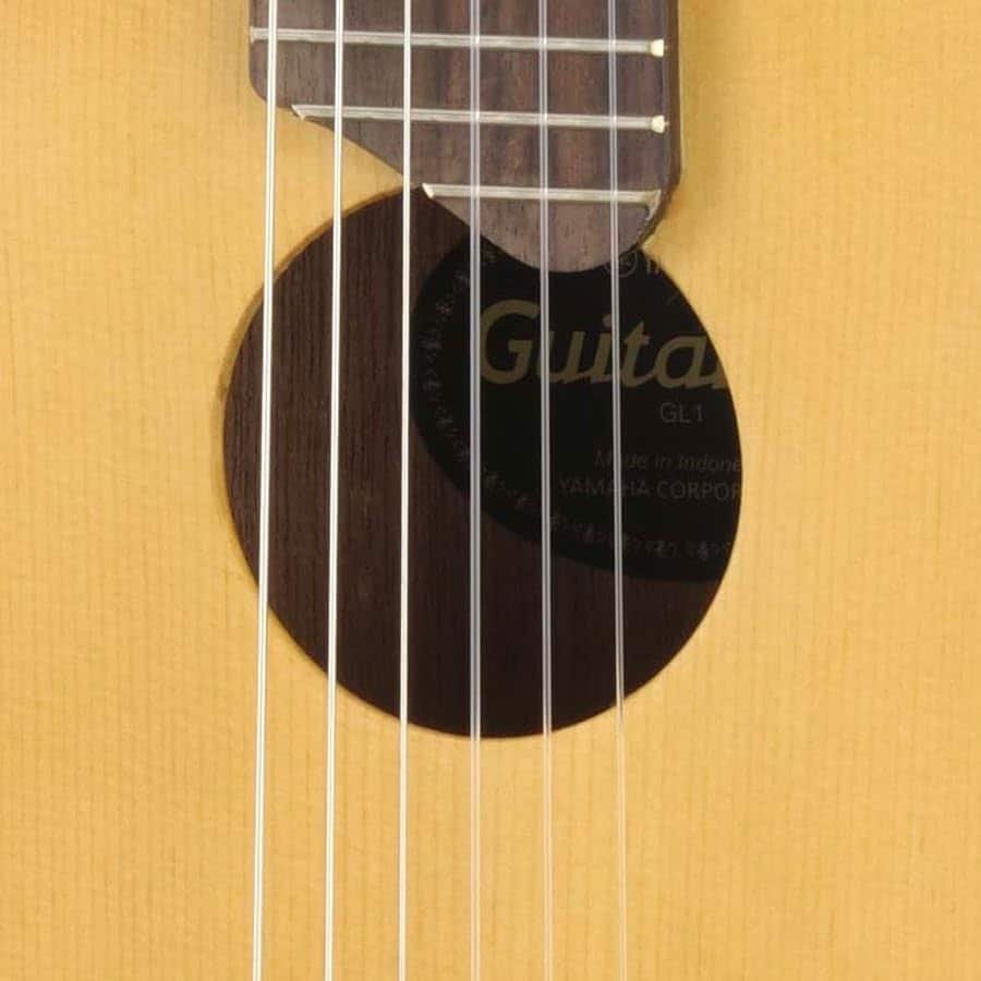 YAMAHA GL1 GUITALELE GUITAR NATURAL COLOUR