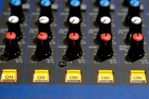 Yamaha MG16XU 16-Input 6 Bus Mixer