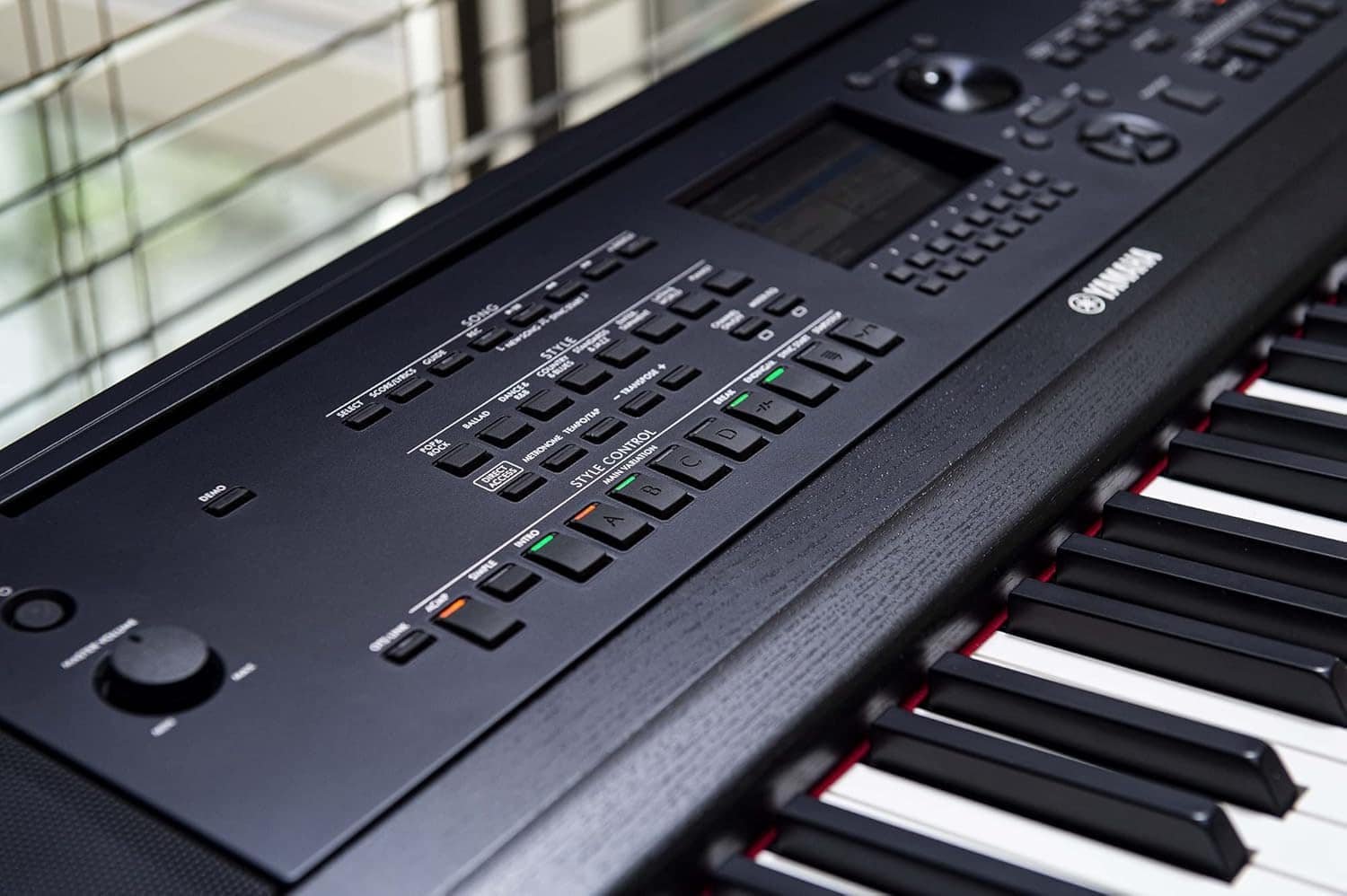 Yamaha DGX-670B 88-Keys Portable Digital Grand Piano With Stand L300, Pedal LP1B and Adaptor PA300C
