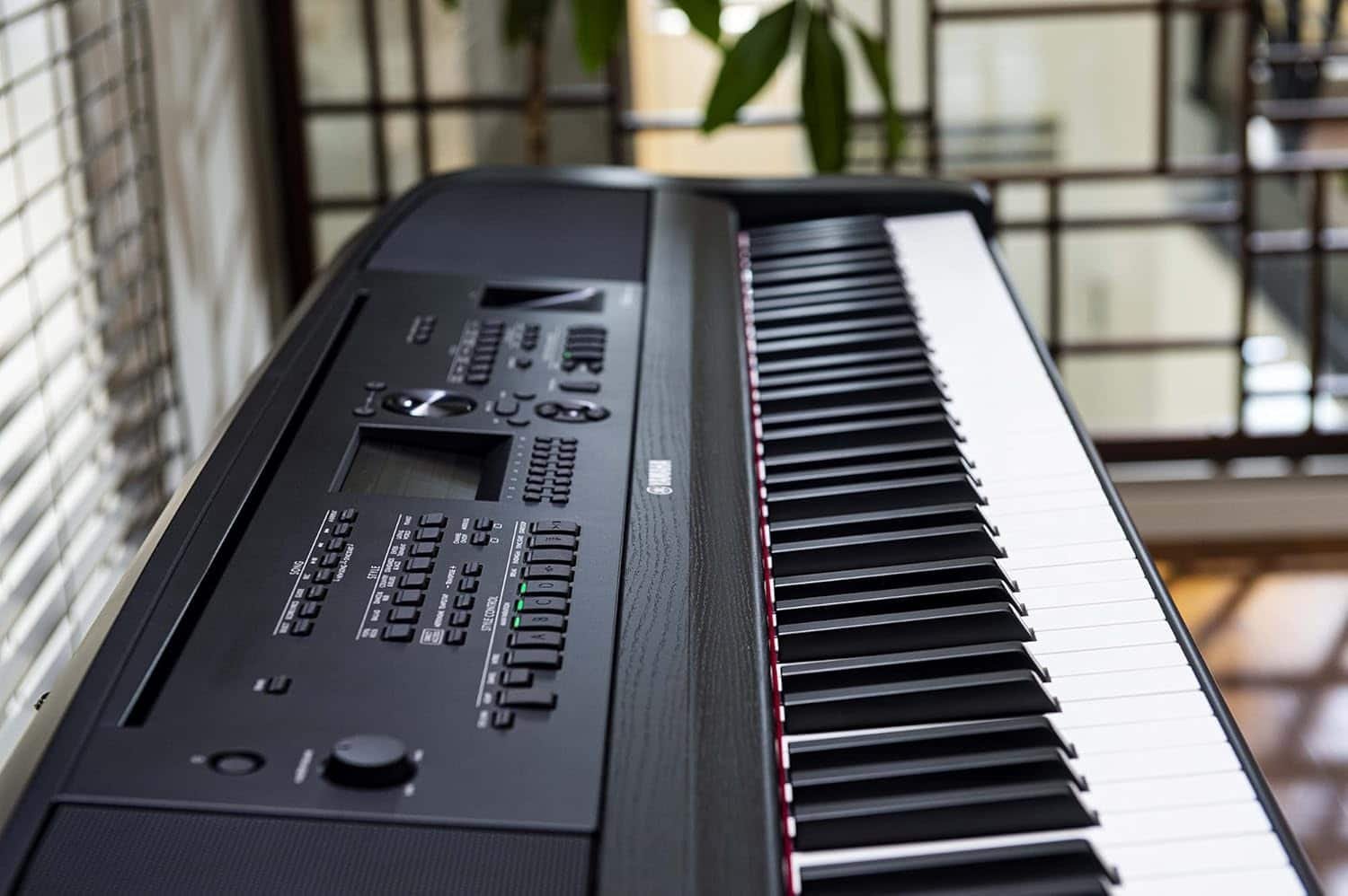 Yamaha DGX-670B 88-Keys Portable Digital Grand Piano With Stand L300, Pedal LP1B and Adaptor PA300C