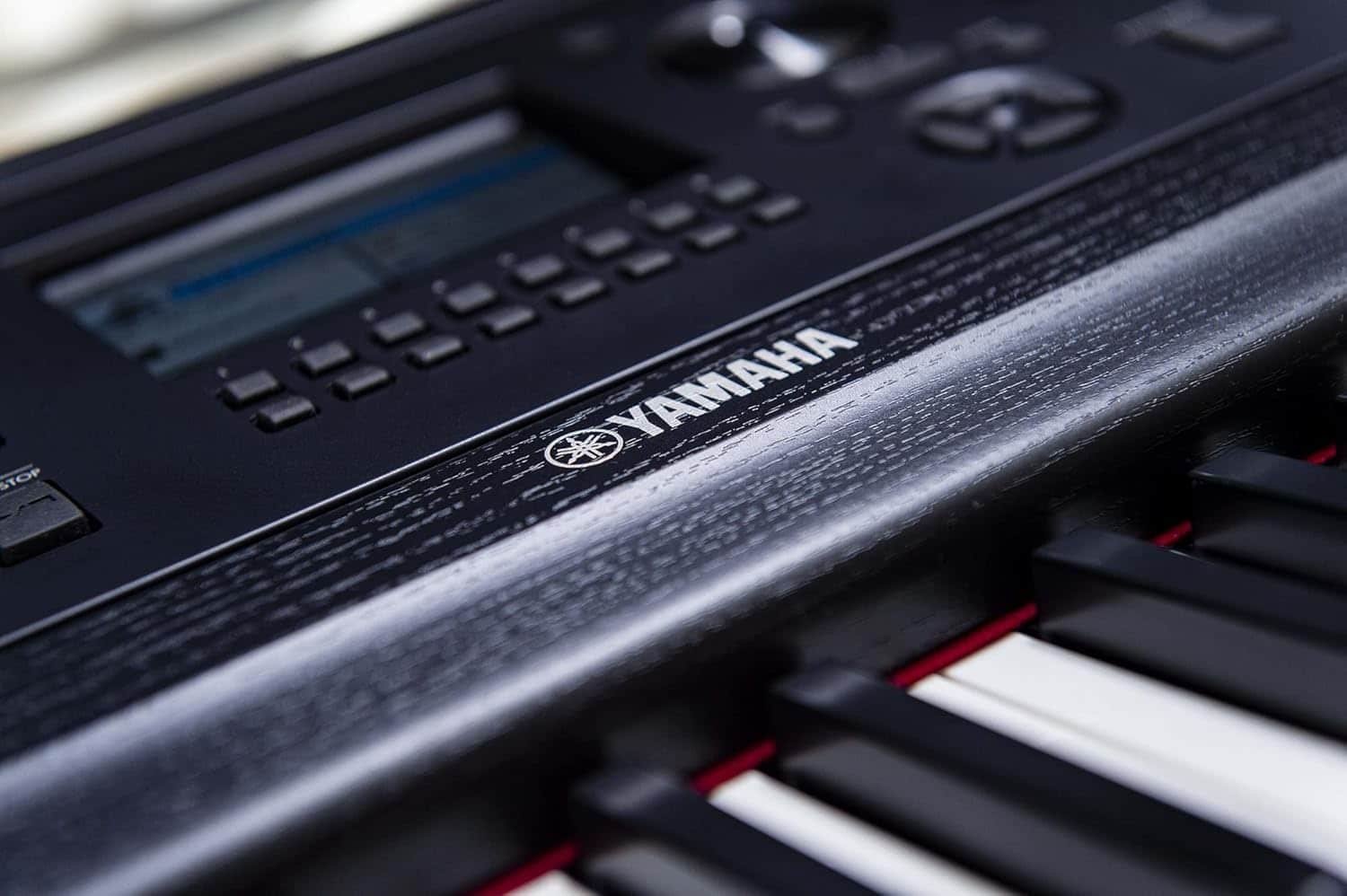 Yamaha DGX-670B 88-Keys Portable Digital Grand Piano With Stand L300, Pedal LP1B and Adaptor PA300C