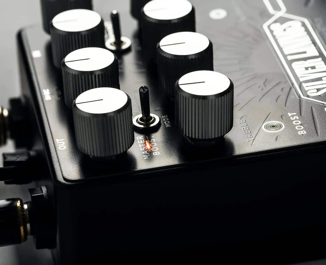 6892f74d784a3c64ef3e9830289be990501e7edb5eb9b478c8ce6-1.jpg DSM Humboldt Silver Linings Drive/Preamp Engine Guitar Pedal