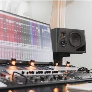 71V5ndOlUSL._AC_SL1500_-1.jpg Adam Audio A8H 8" 3-Way Active Studio Monitor - B-SIDE