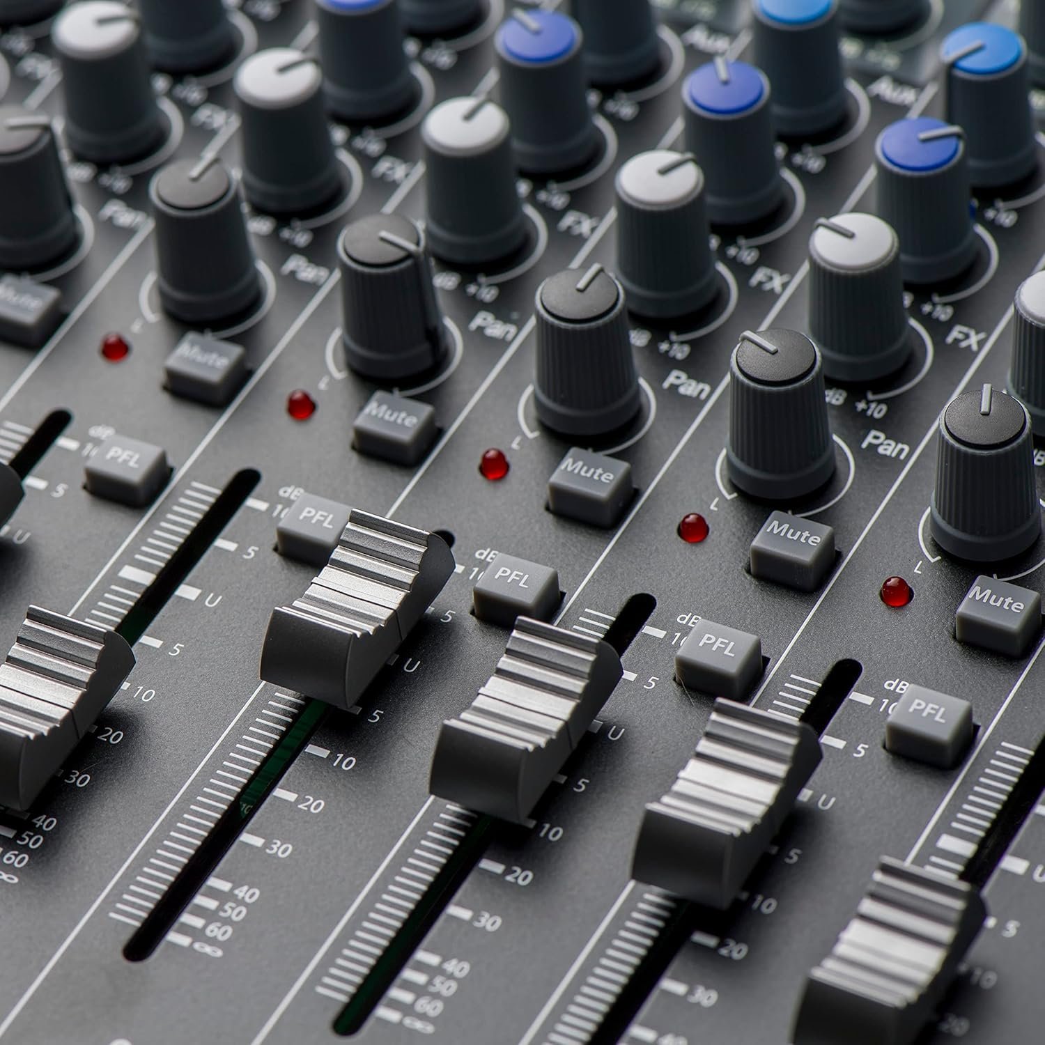 PreSonus StudioLive AR12c 14-Channel USB-C Hybrid Digital/Analog Performance Mixer