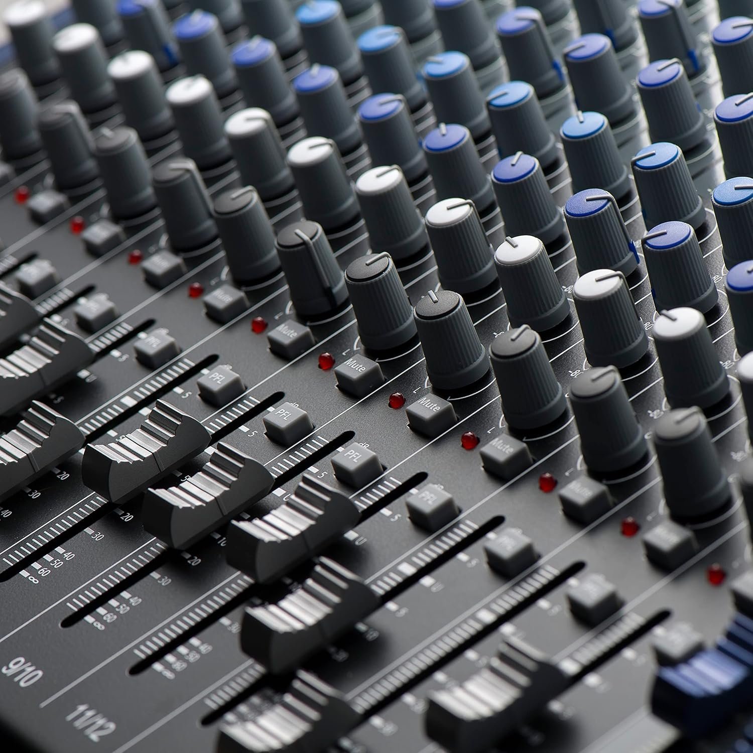 PreSonus StudioLive AR16c 18-Channel USB-C Hybrid Digital/Analog Performance Mixer