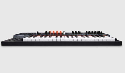 Arturia MiniFreak 37-key Hybrid Synthesizer