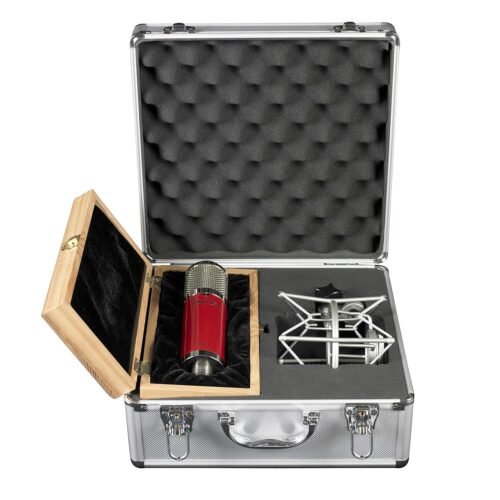 Avantone Pro CK-7+ Large Capsule Multi-Pattern FET Condenser Microphone Avantone Pro CK-7+ Large Capsule Multi-Pattern FET Condenser Microphone
