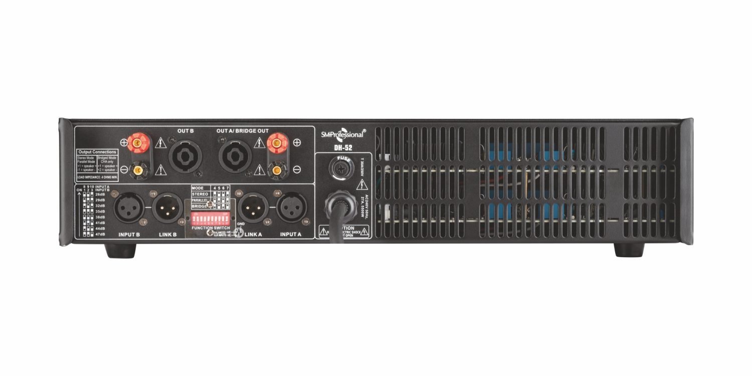 Studiomaster Professional DH 52 - Digital Hybrid 1200W Power Amplifier