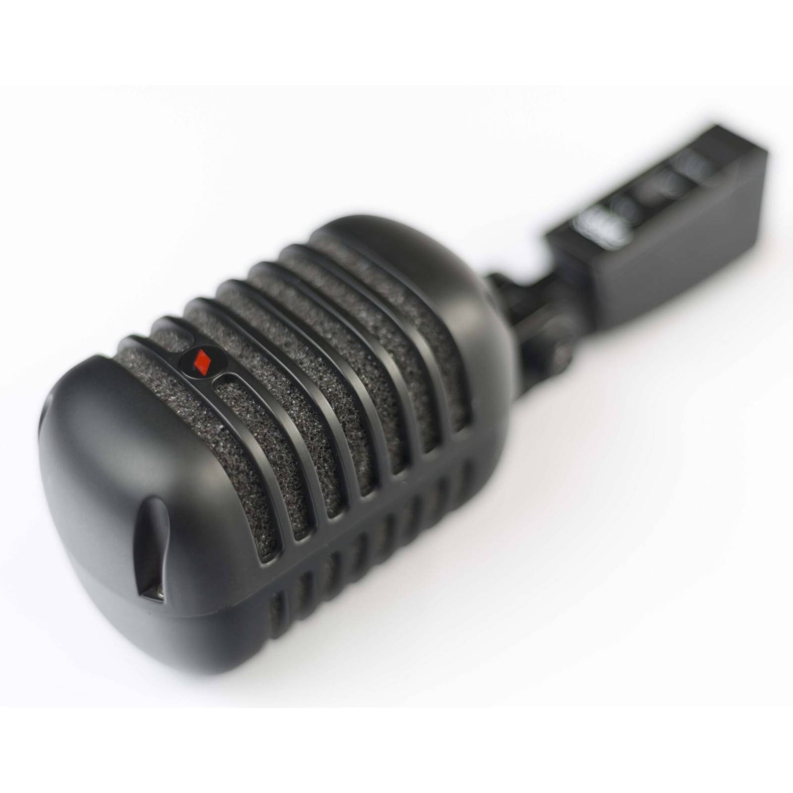 DM55V2BK_DETAIL_3-1600x1600w.jpg Eikon Audio DM55V2BK VINTAGE Professional Vocal Dynamic Microphone Satin Black