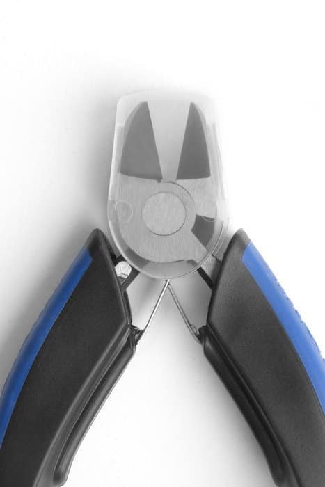 DSC_3996-copy-1.jpg Music Nomad MN226 GRIP Premium String Cutter