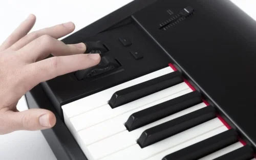 M-Audio Hammer 88 6 M-Audio Hammer 88 Pro 88-key Keyboard Controller