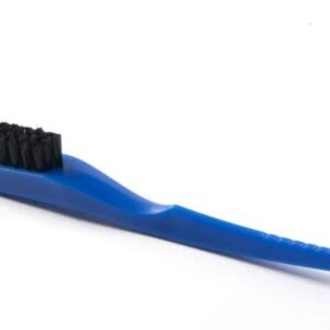 MN125-Action-3.jpg Music Nomad MN125 F-ONE Unfinished Fretboard Care Kit