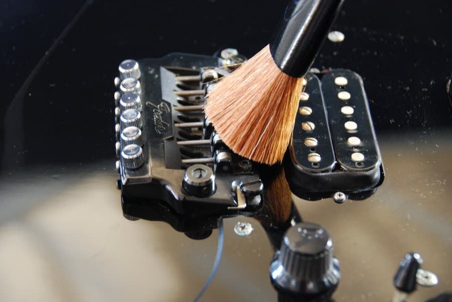 Music Nomad MN205 All in 1 String, Body And Hardware Cleaning Tool