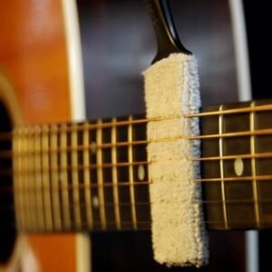 Music Nomad MN205 All in 1 String, Body And Hardware Cleaning Tool