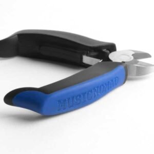 MN226-Action-2-Updated-1-2022.jpg Music Nomad MN226 GRIP Premium String Cutter