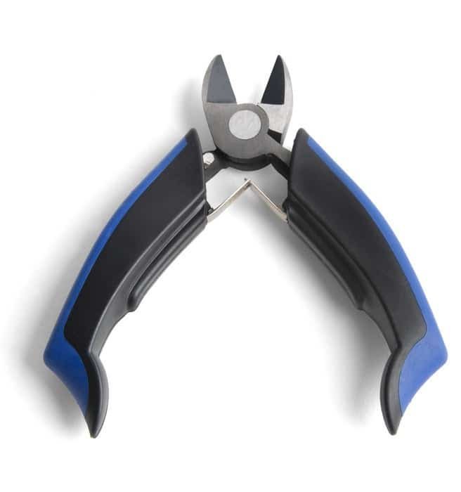 MN226_Action_1_Updated_1-2022-1.jpg Music Nomad MN226 GRIP Premium String Cutter