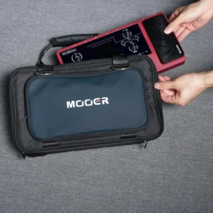 MOOER GE200 4 MOOER GE200 Multi Effects Kit (Soft Carry Case)