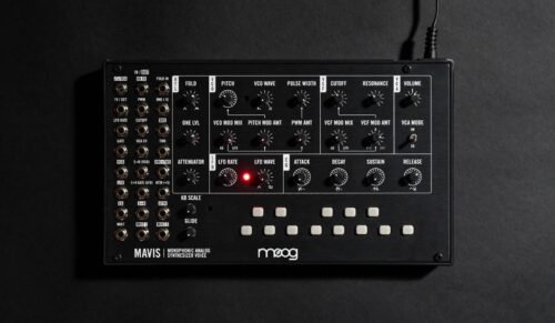 Moog Mavis Semi-modular Analog Synthesizer Kit and Eurorack Module Moog Mavis Semi-modular Analog Synthesizer Kit and Eurorack Module
